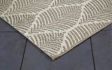 Foliage White; Neutral Indoor / Outdoor Polypropylene Area Rug 8x10